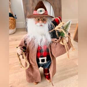 Western Santa Claus 17“ Wearing Boots Holding Gifts Cowboy Christmas Figurine